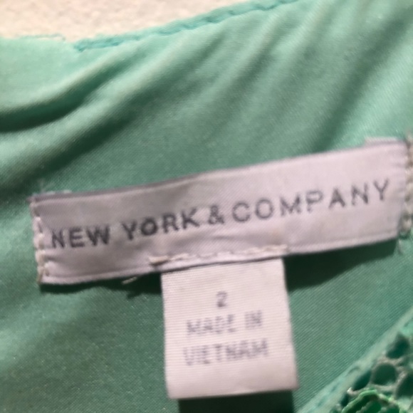 New York & Company Lace Shift Dress - Picture 5 of 6